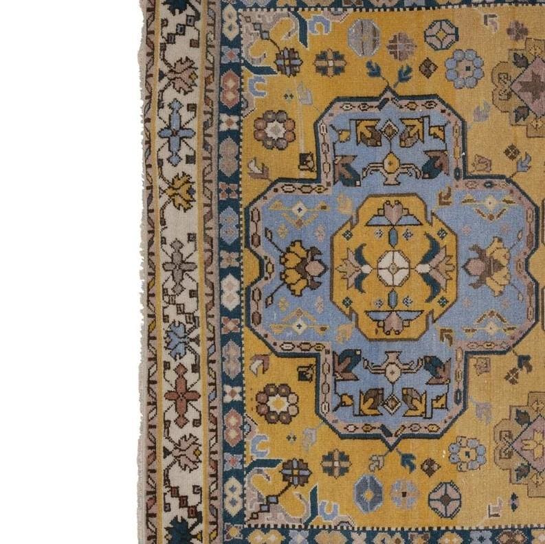 beau tapis oriental