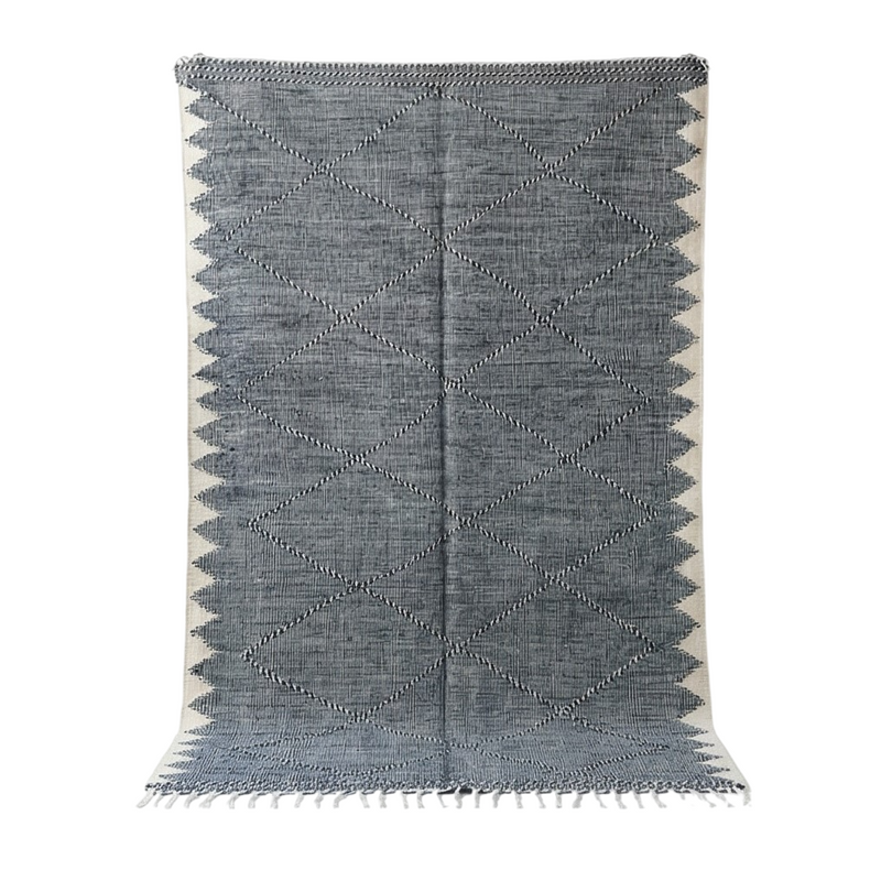 Grand tapis Kilim noir Zanafi 200x300 cm artisanal en laine, décoration berbère authentique et savoir-faire traditionnel sculpté par la tradition.