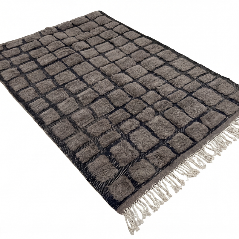 Tapis Mrirt gris anthracite motif pavé relief