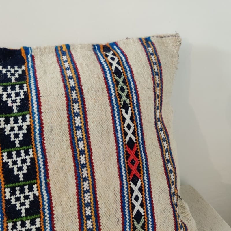 coussin berbère motifs géométriques