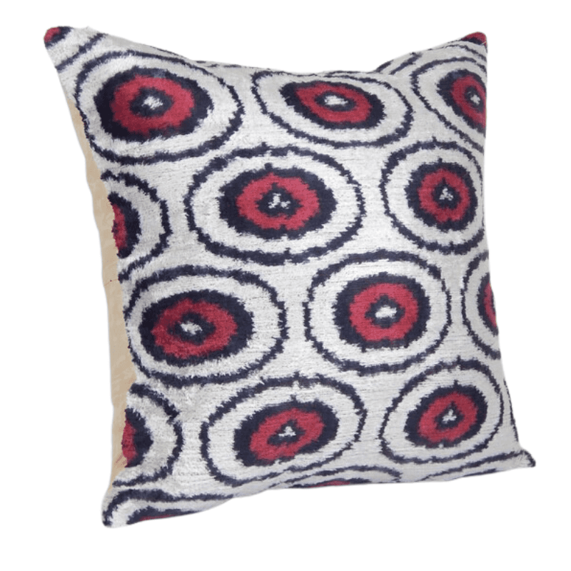 Coussin Ikat Rouge et Noir design d'harmonie