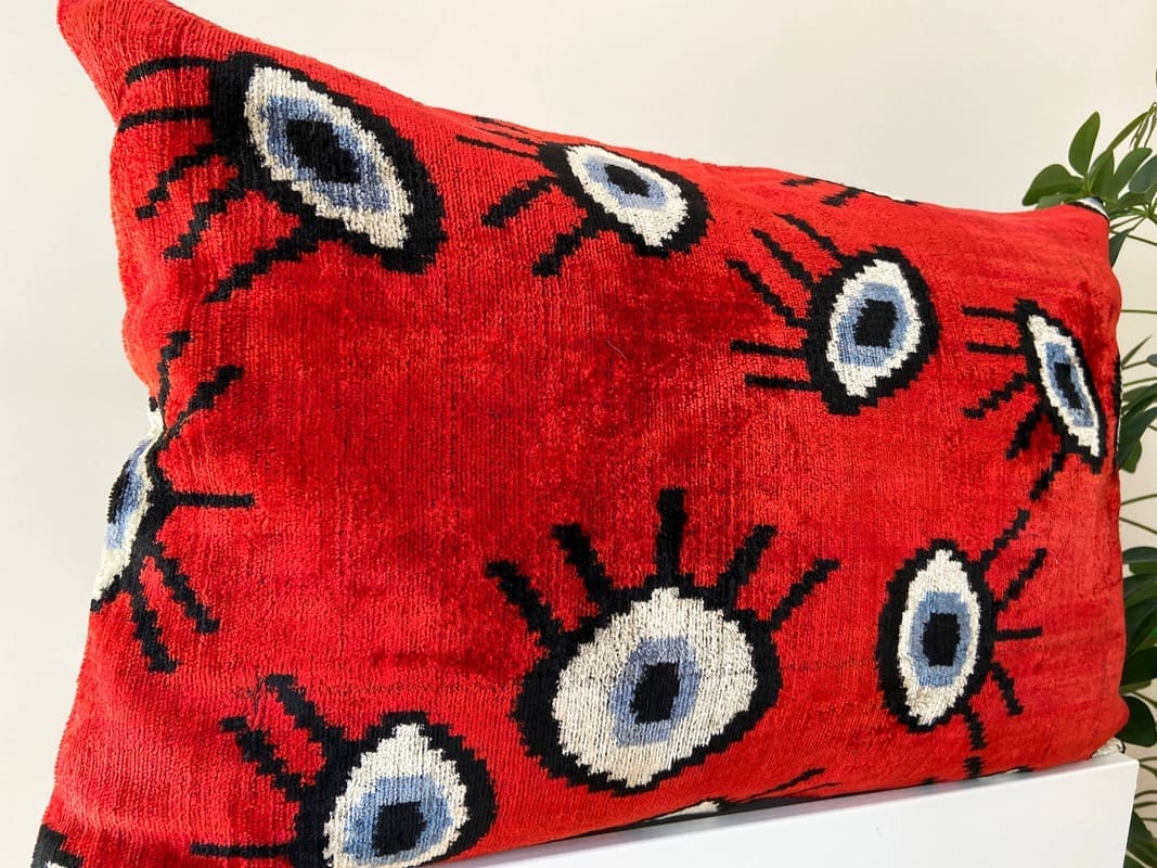 coussin oeil design