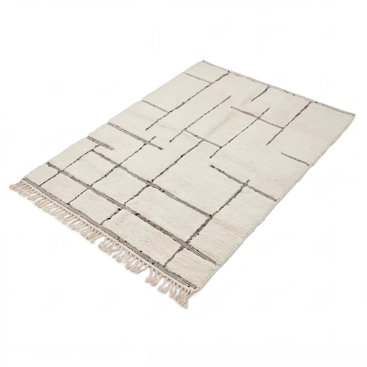 Tapis berbère écru fines lignes, vue de trois quarts