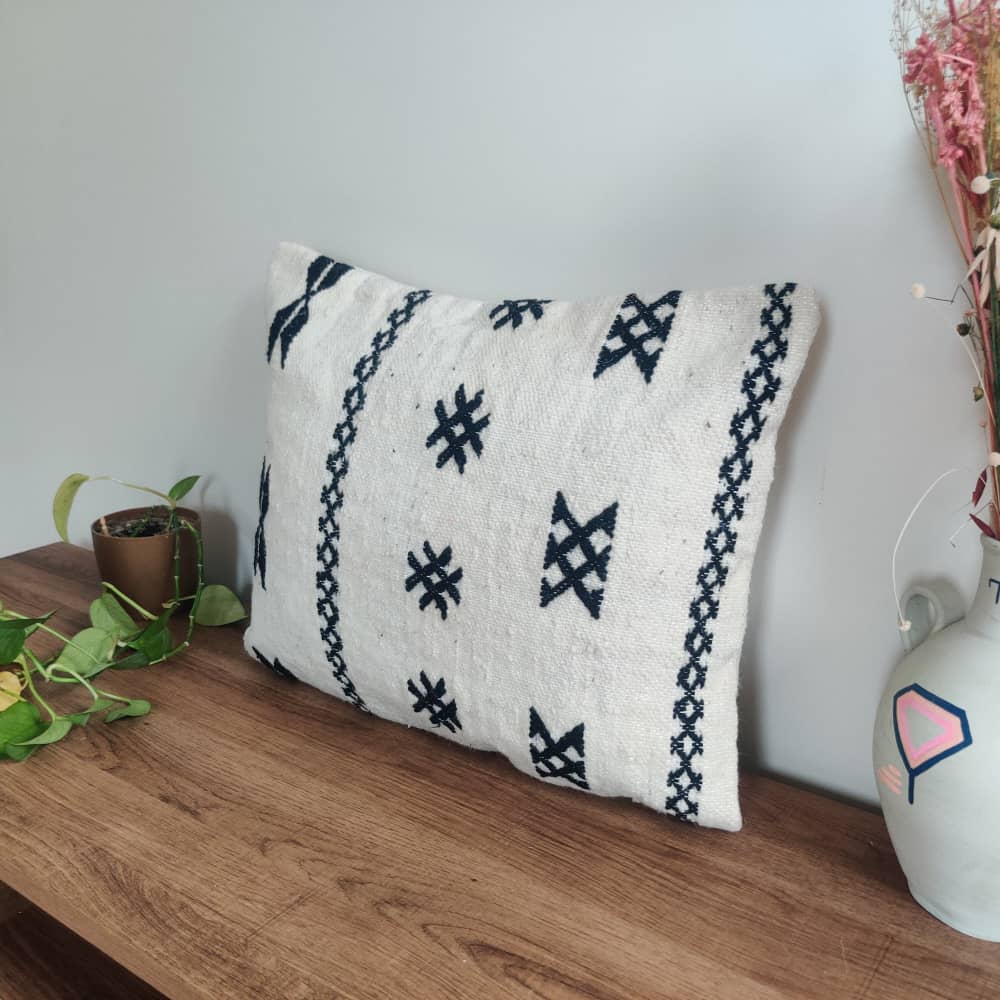 Coussin bohème harmonie noir et blanc | MAZIR Décoration