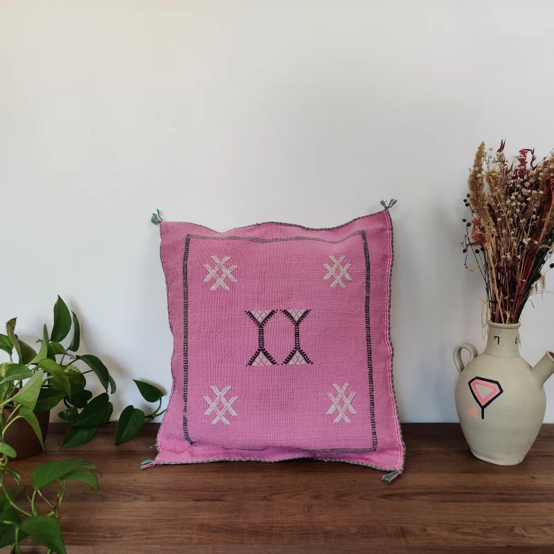 Coussin Sabra Rose Bonbon <br> Soie de Cactus - MAZIR Décoration