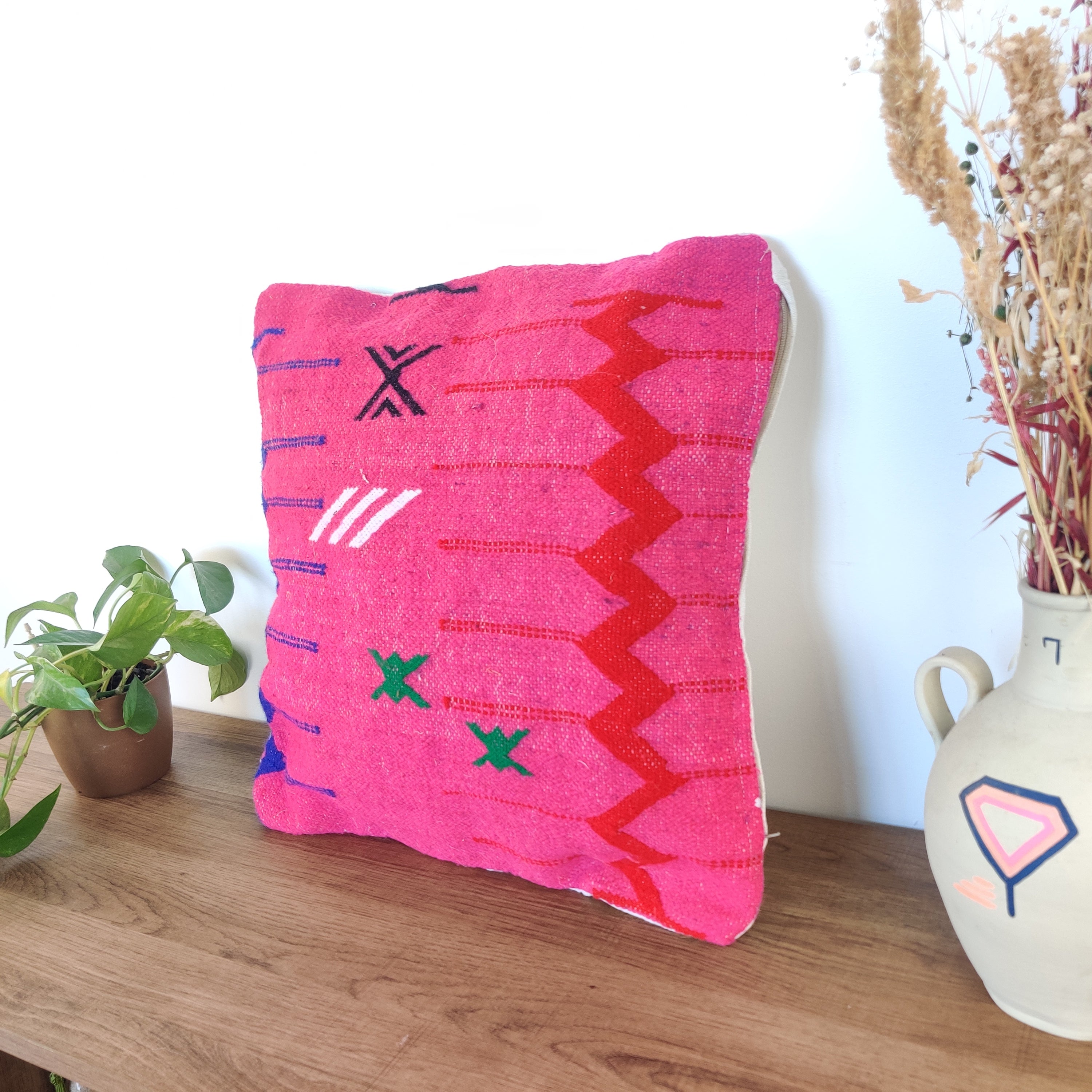 Coussin marocain tribal rose - MAZIR Décoration