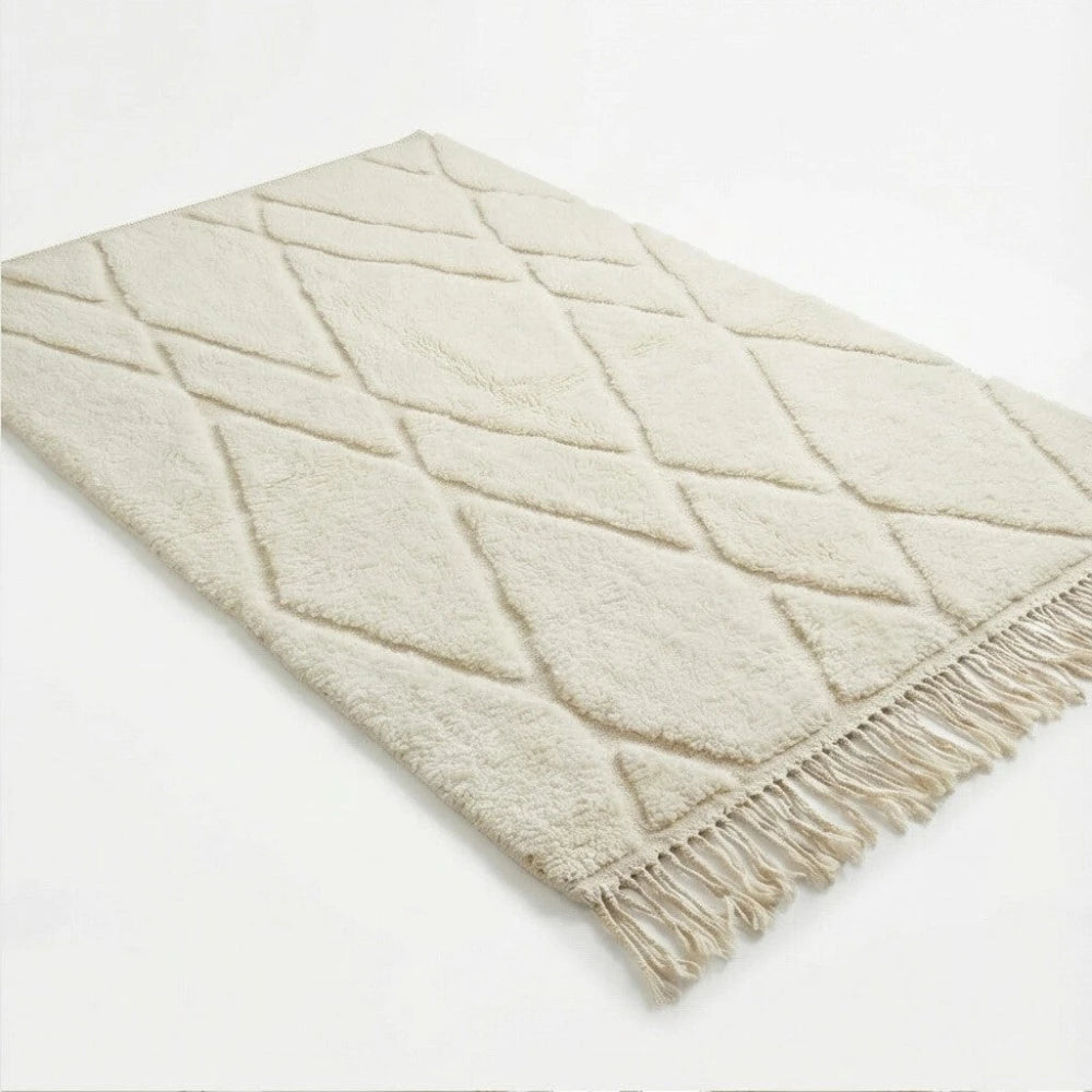 Tapis berbère à motifs blancs abstraits