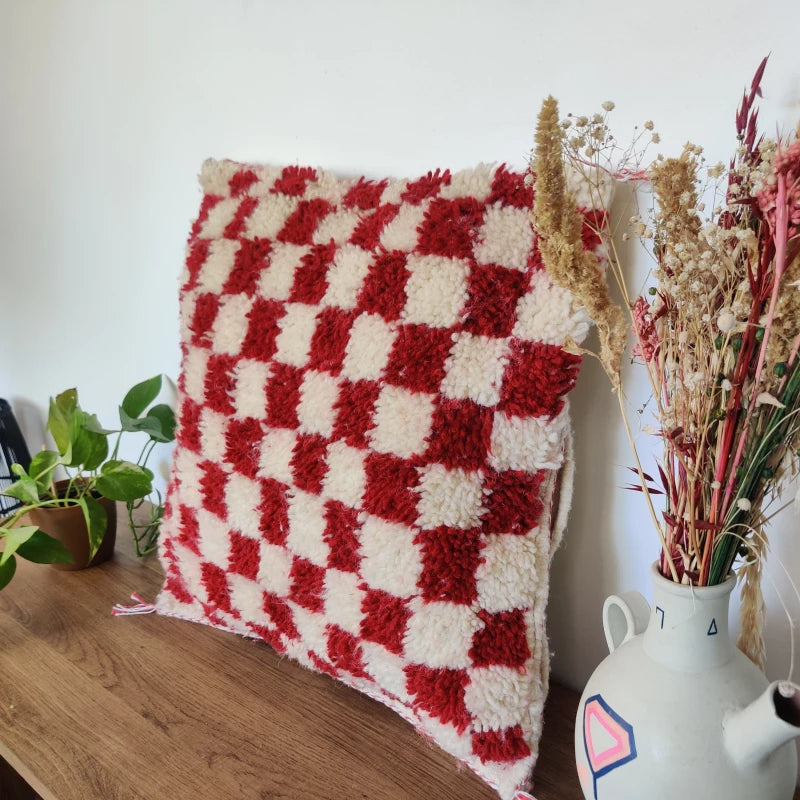 Coussin berbère damier rouge