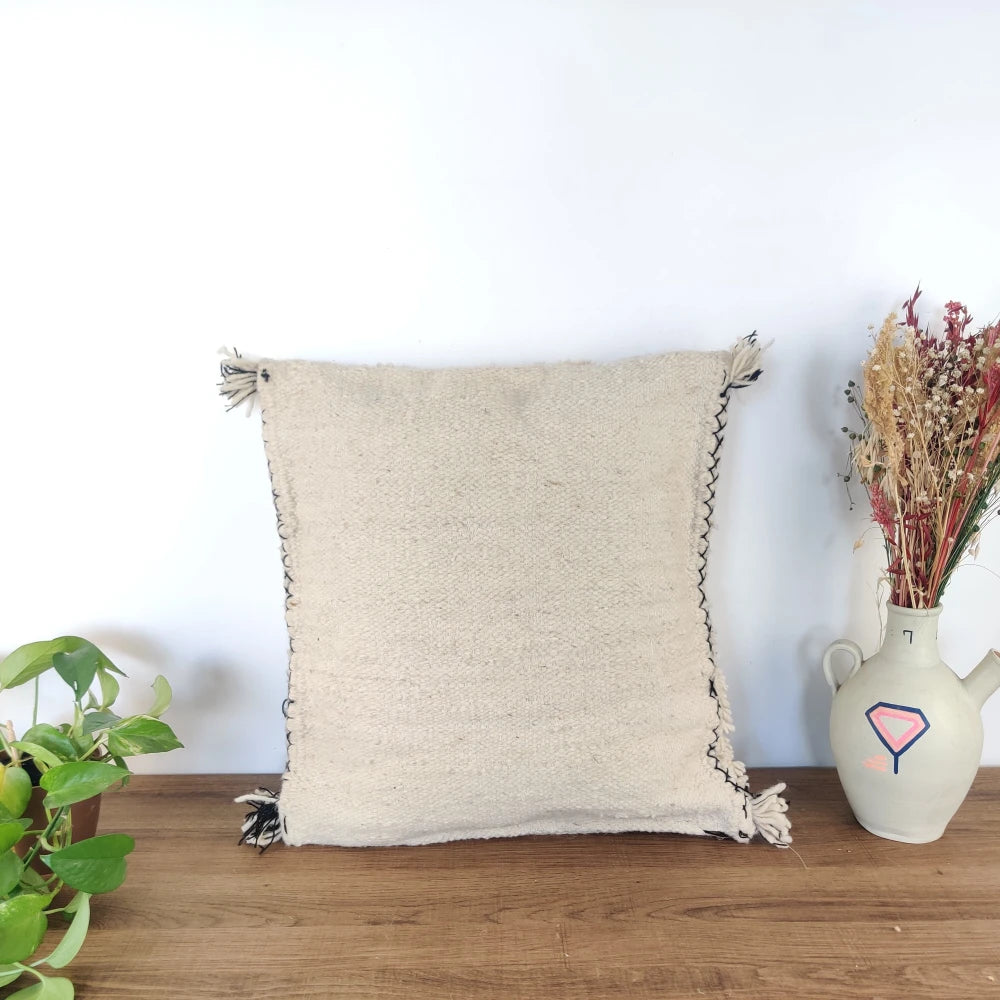 Coussin berbère en laine blanc et noir - MAZIR Décoration