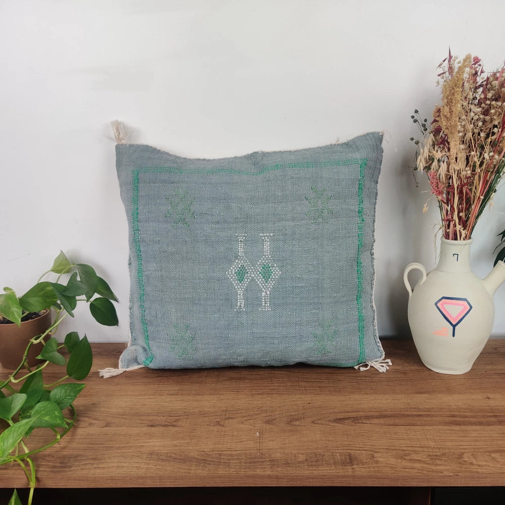 Coussin berbère Gris fer en Soie Végétale