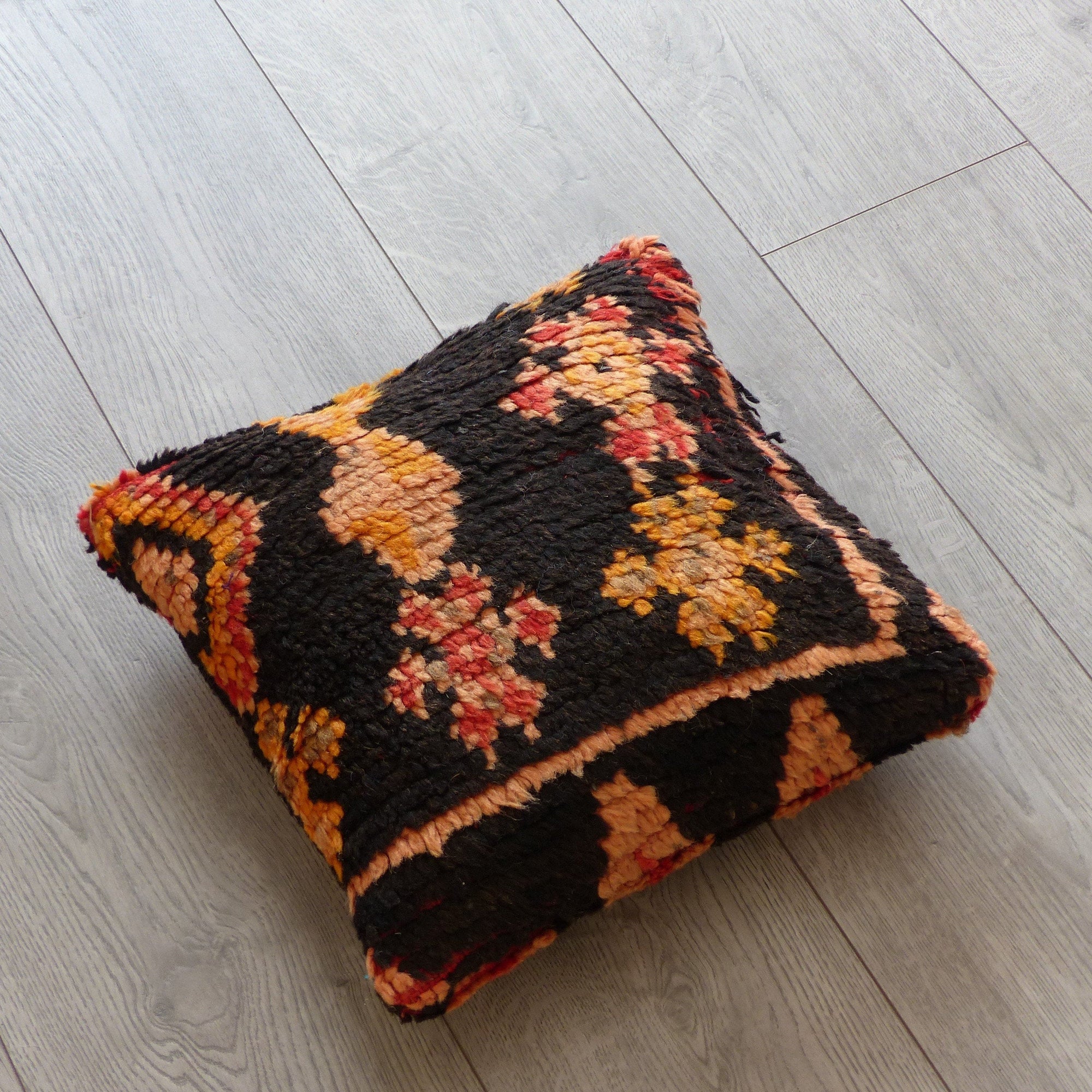 Coussin Noir en Coton Marocain