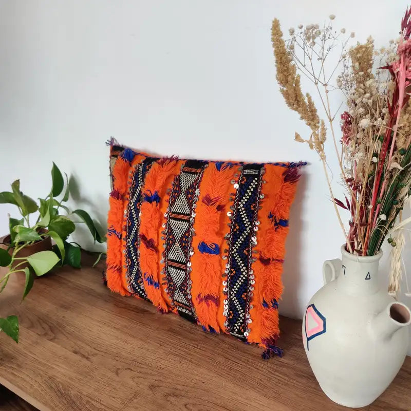 Vue angle 2 du Coussin Kilim Berbère Orange Fait main