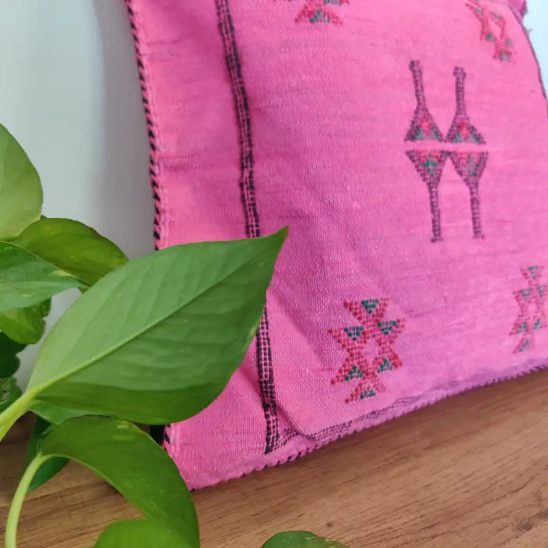 Coussin bohème Rose bobon culture Sabra