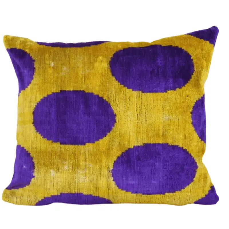 Magnifique Coussin Ikat doré motif violet