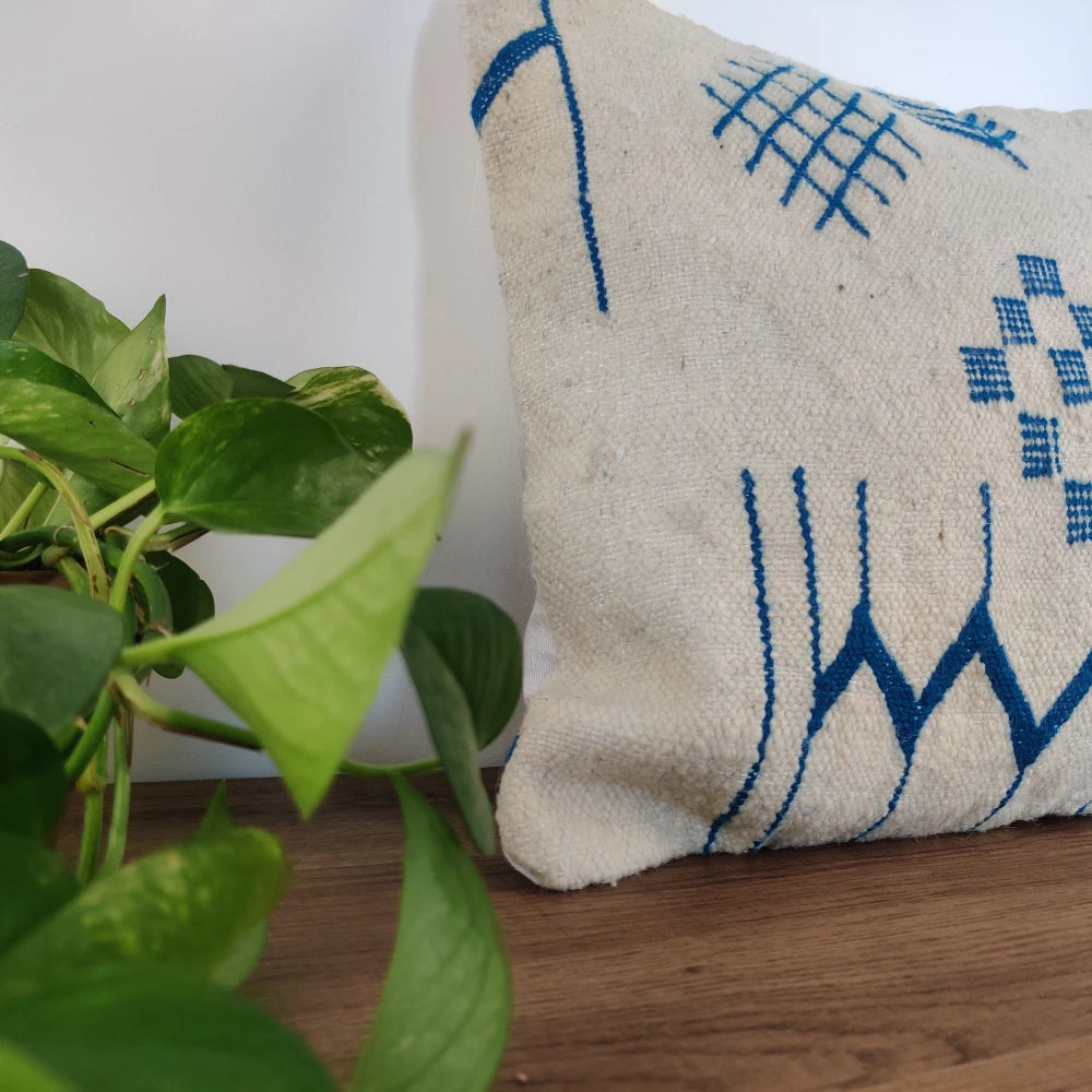 Coussin marocain tribal bleu - MAZIR Décoration