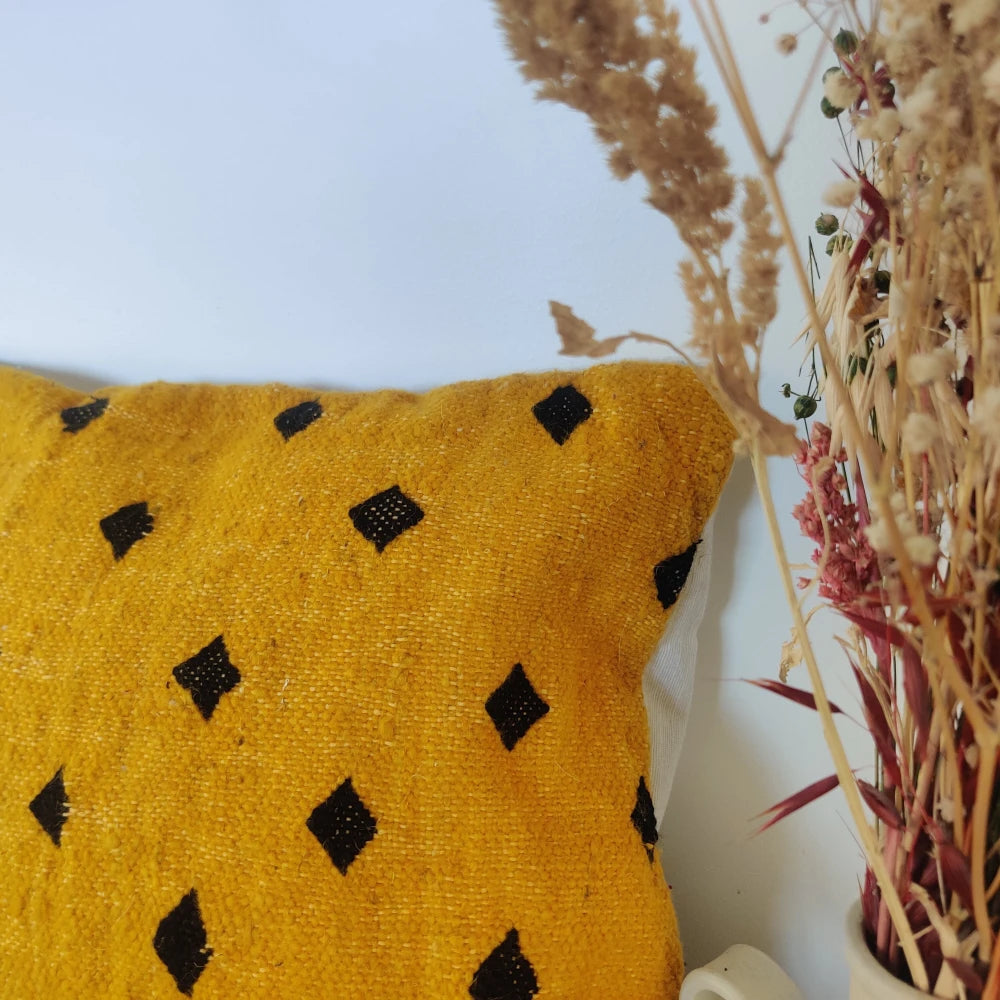 Coussin marocain bohème jaune