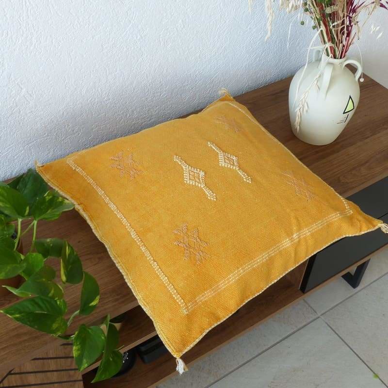 coussin marocain jaune