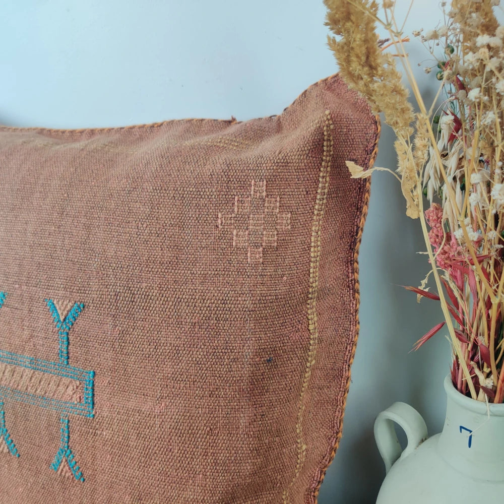 Coussin Sabra Marron <br> Soie de Cactus