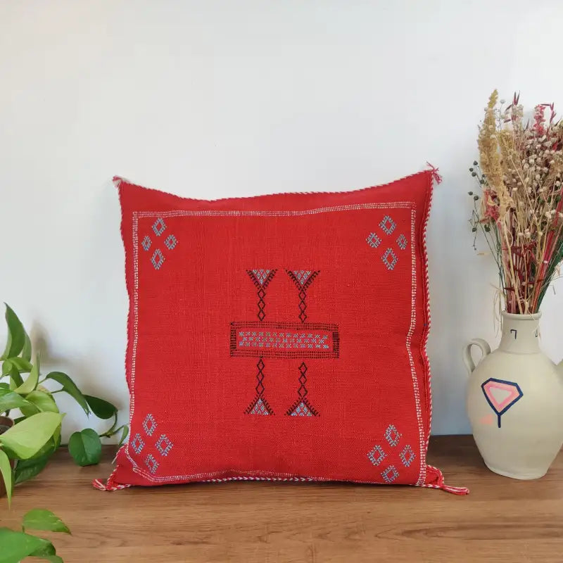 Coussin Sabra Rouge en Soie de Cactus Fait main