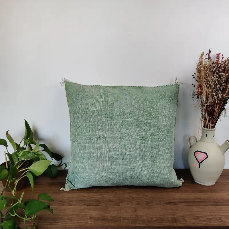 Seconde face du Coussin Sabra Vert vintage en Soie de cactus