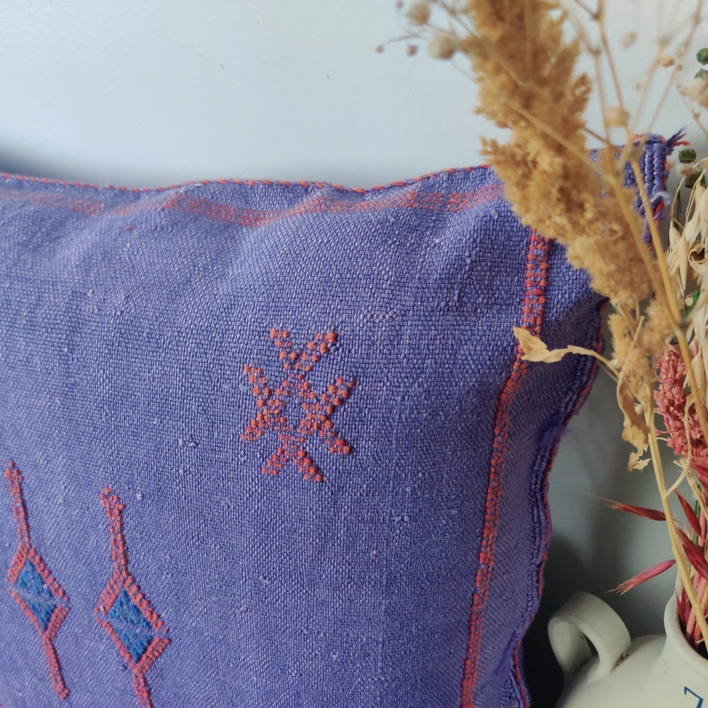 Coussin Sabra violet vintage