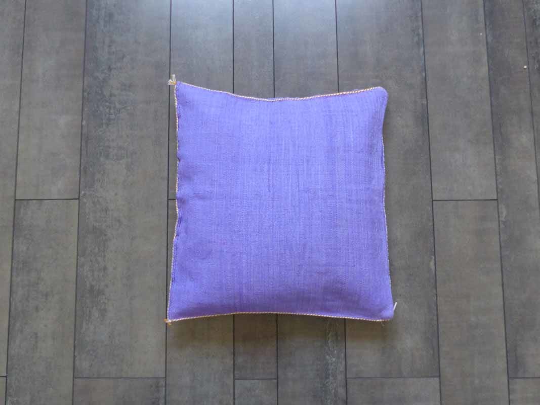 coussin kilim violet