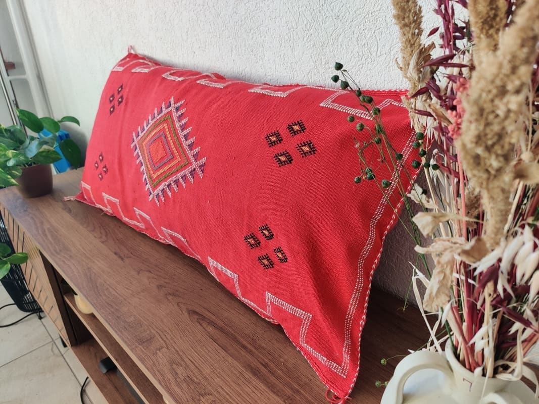grand coussin marocain rouge