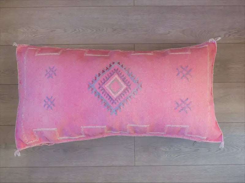 Grand Coussin Sabra Rose en Soie Végétale | MAZIR