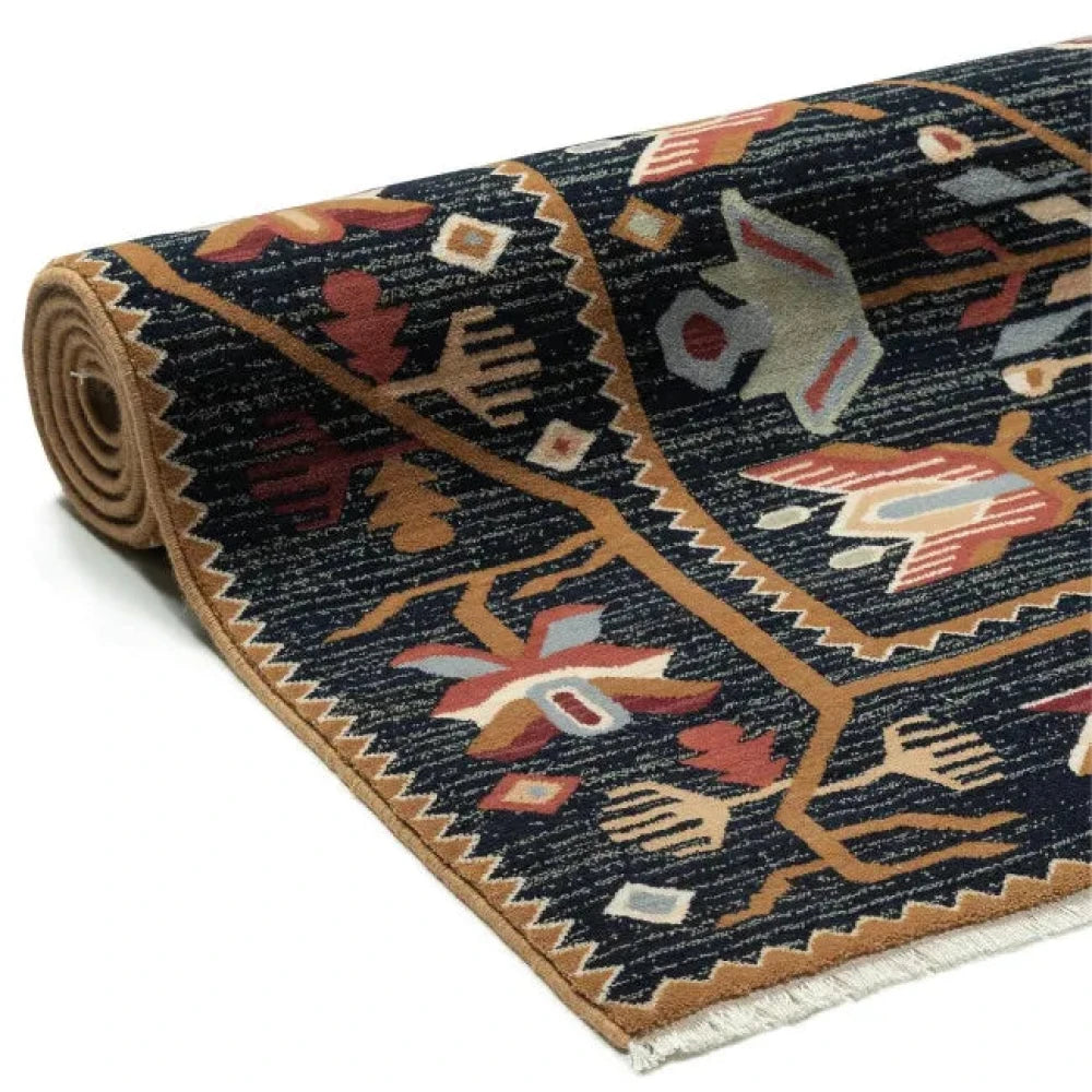 Tapis persan floral noir