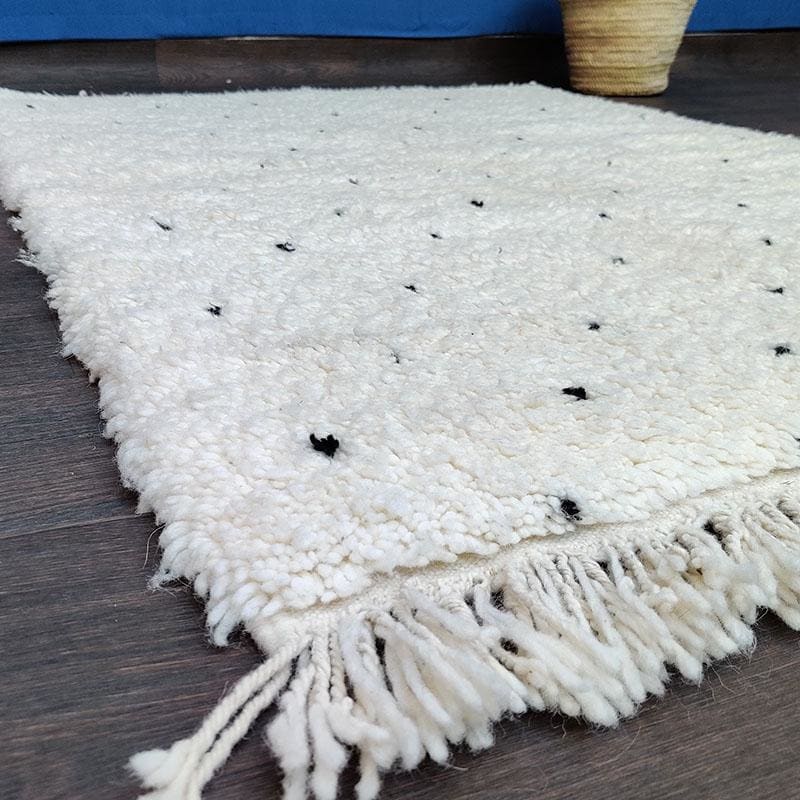 tapis marocian pois noir