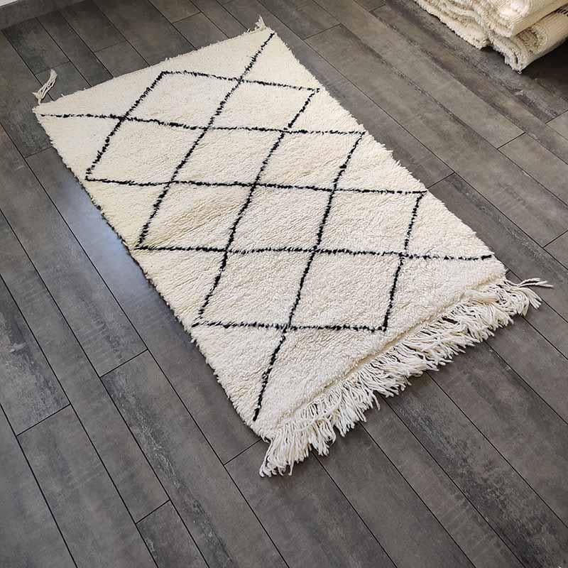 tapis berbere blanc et noit