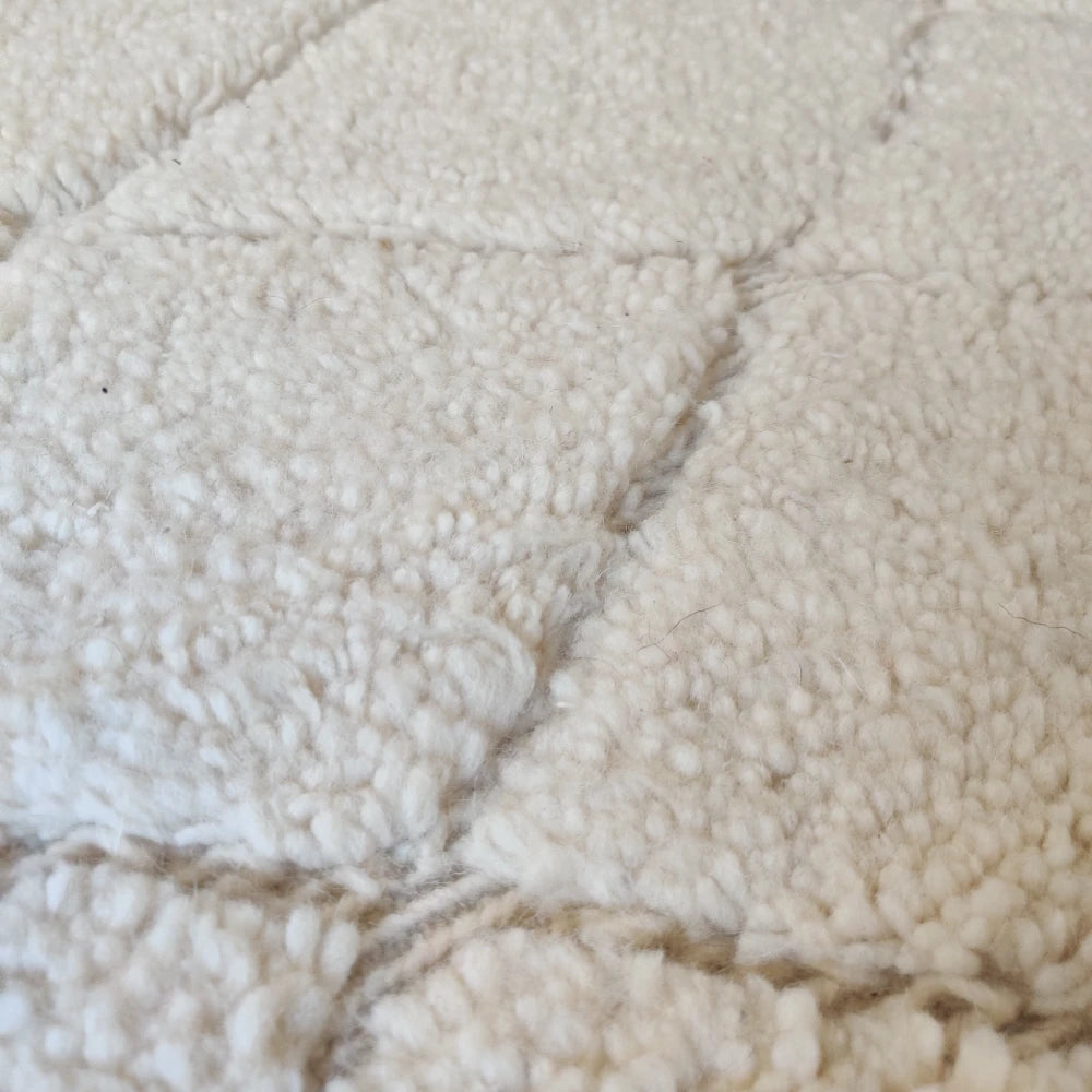 Petit tapis berbère losange blanc