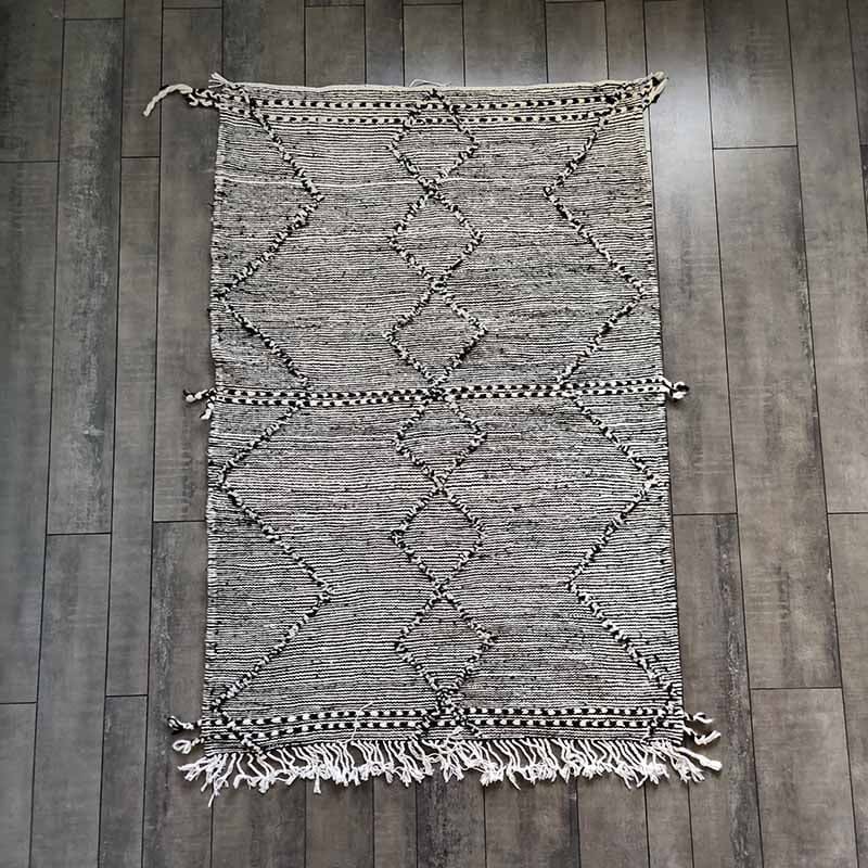 tapis zanafi noir