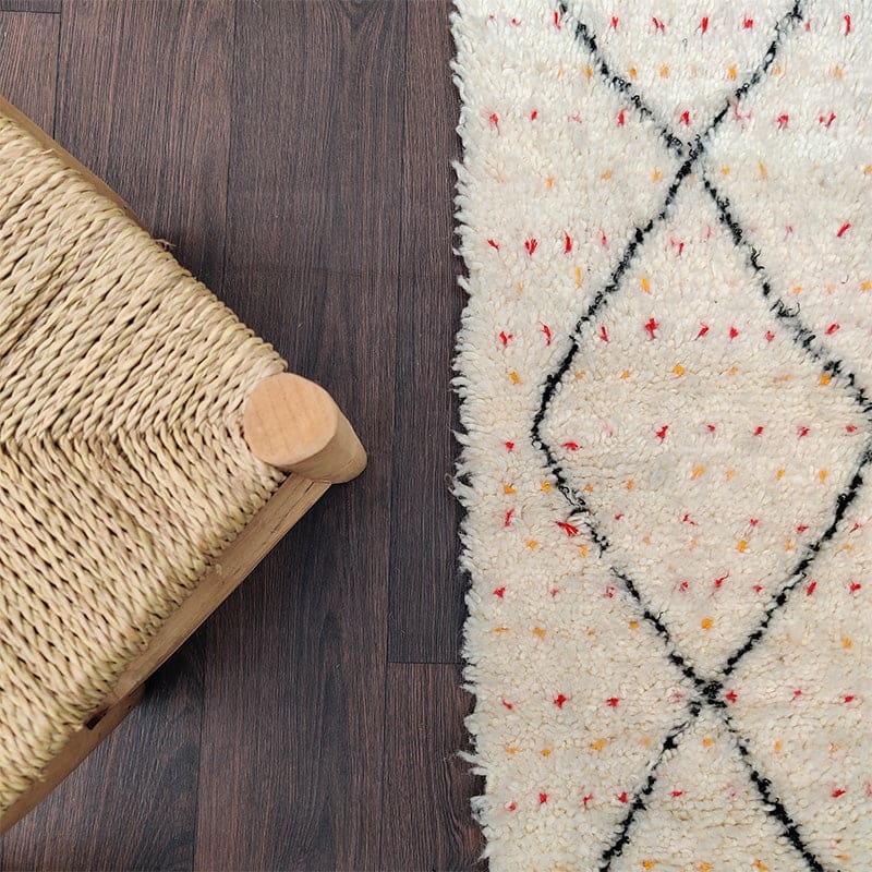 tapis berbère marocain fait main motif losanges moucheté