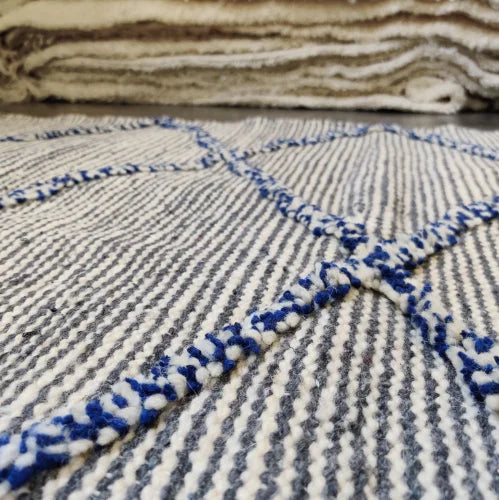 tapis laine bleu et gris