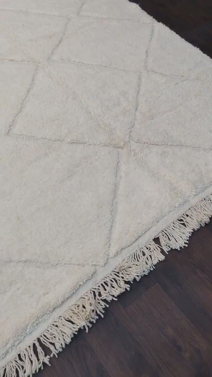 Video du grand tapis blanc berbere