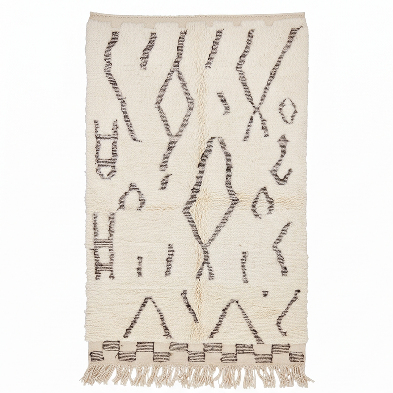 Vue de dessus du tapis Béni Ouarain à motifs berbères bruns