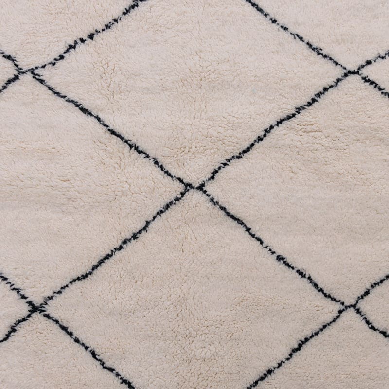 Tapis berbère blanc à losanges classique