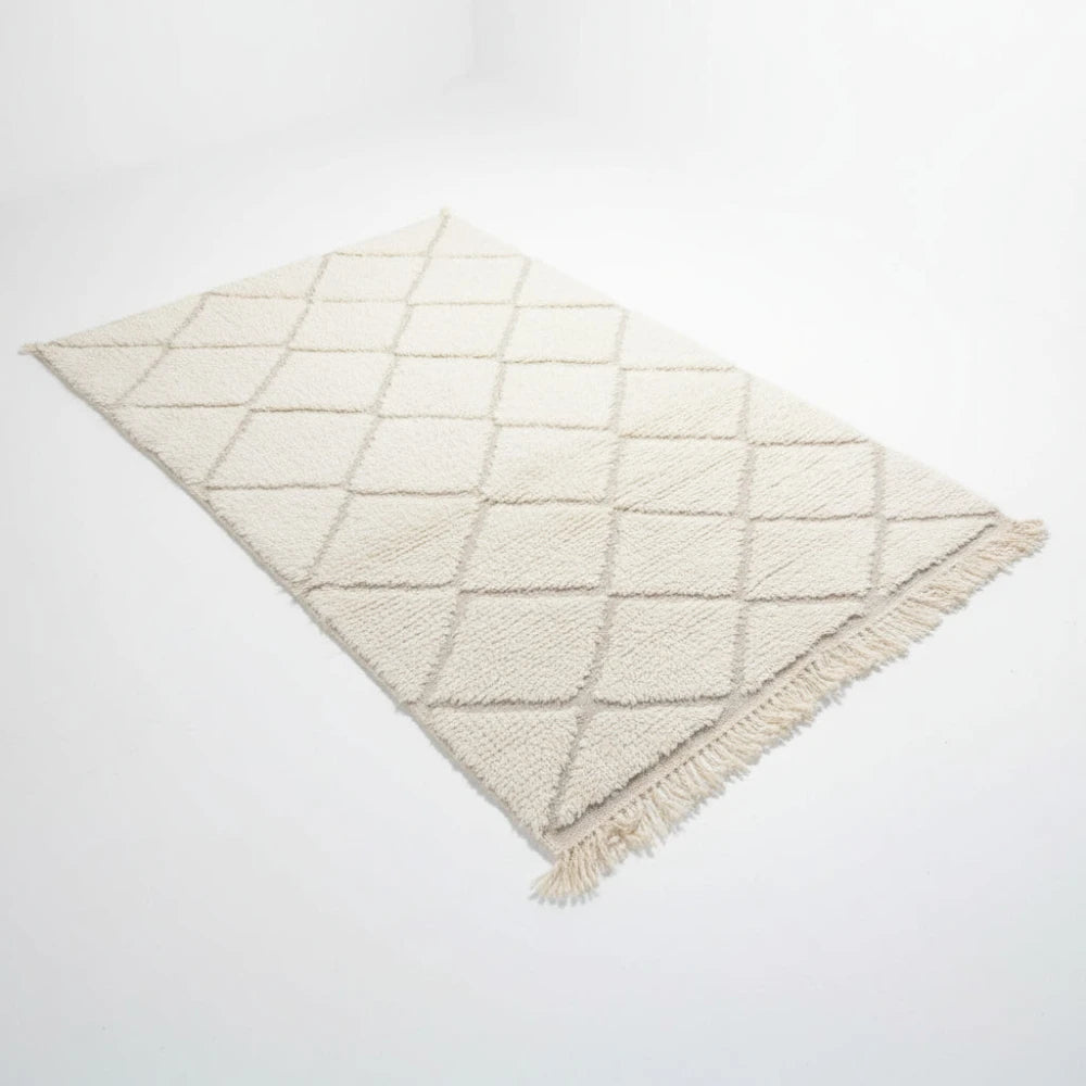 Tapis berbere blanc à losanges