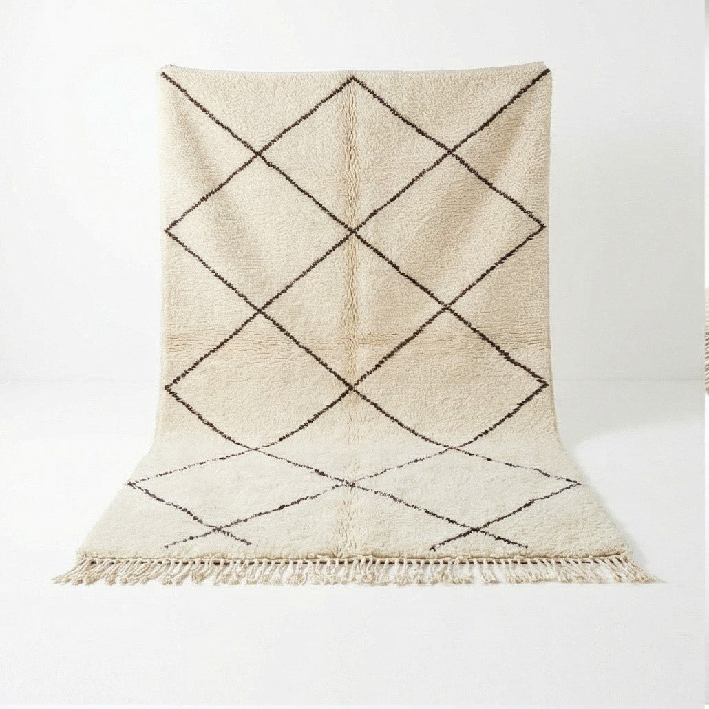 Tapis berbère blanc à losanges noirs 200x300 cm