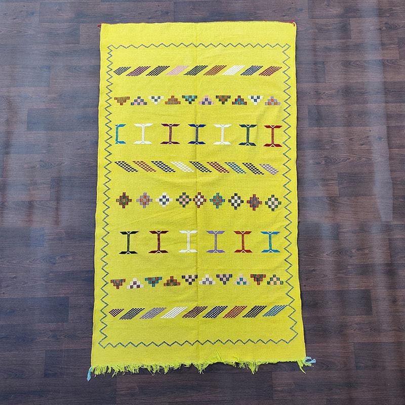 tapis marocain jaune