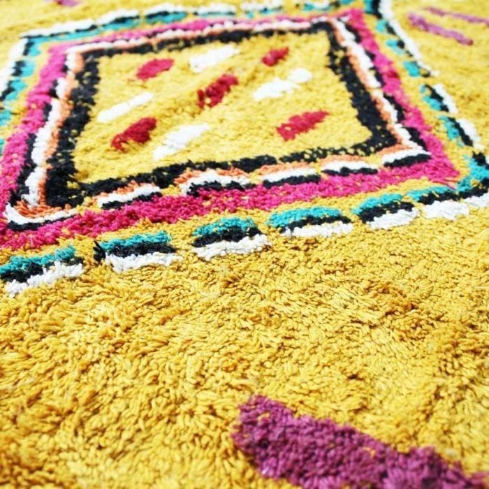 tapis marocain jaune