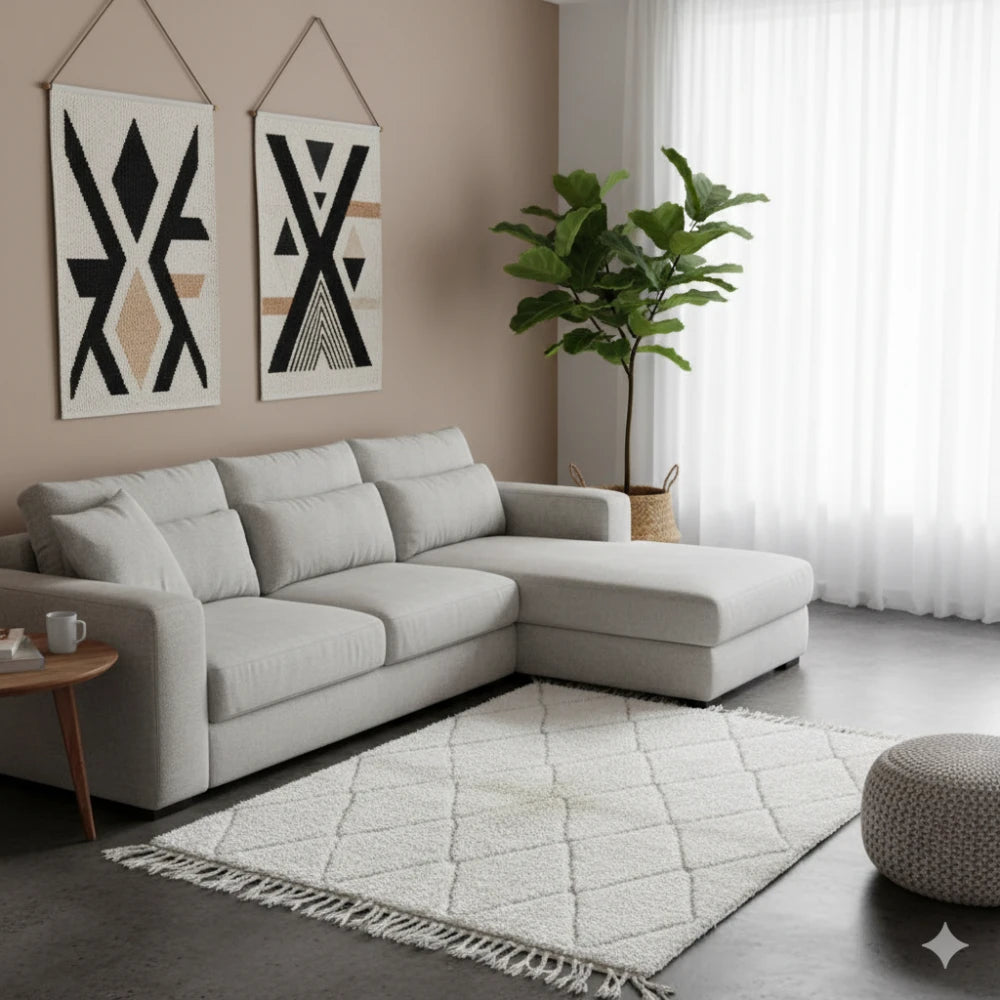 Petit tapis berbère à petits losanges blancs