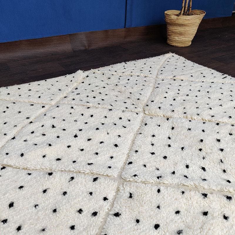 tapis marocain blanc et noir