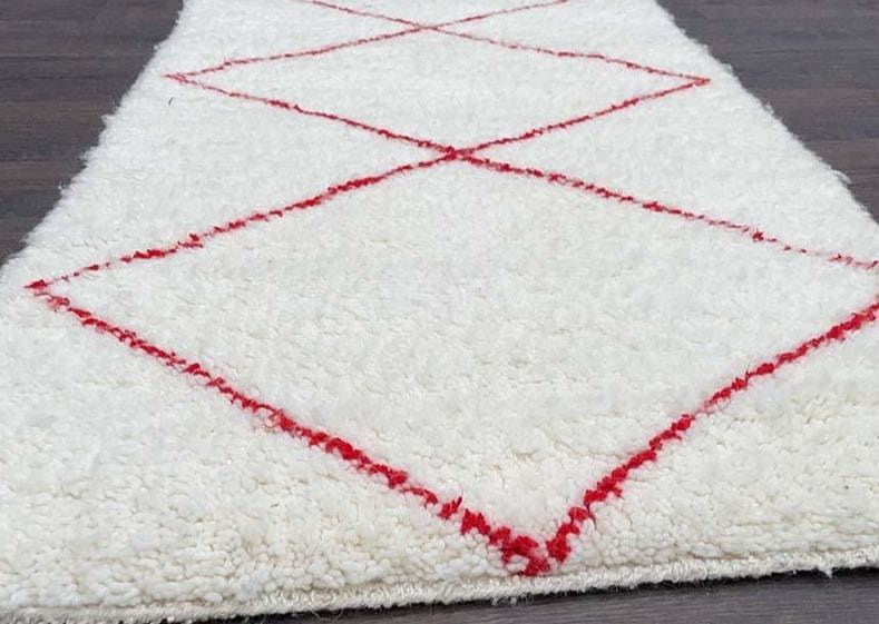 tapis marocain blanc et rouge