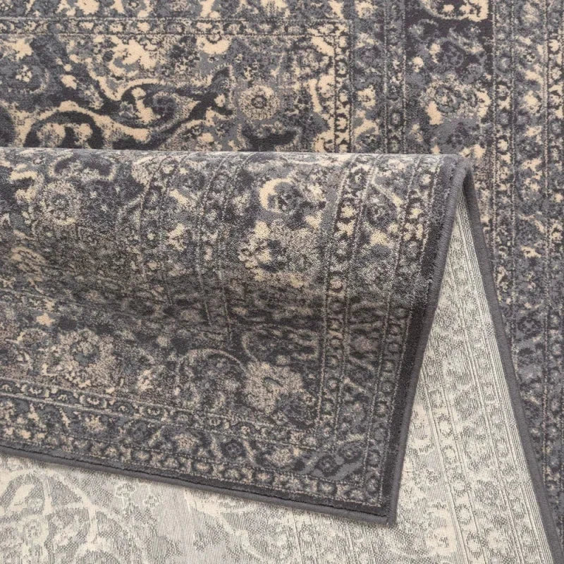 tapis oriental beige et noir