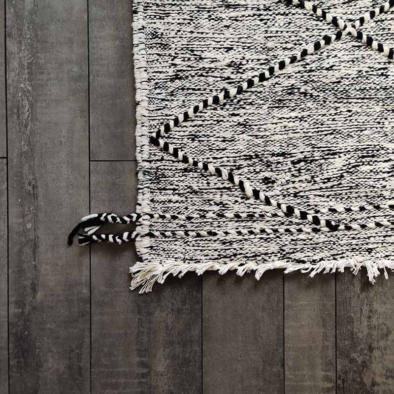 tapis zanafi noir et blanc