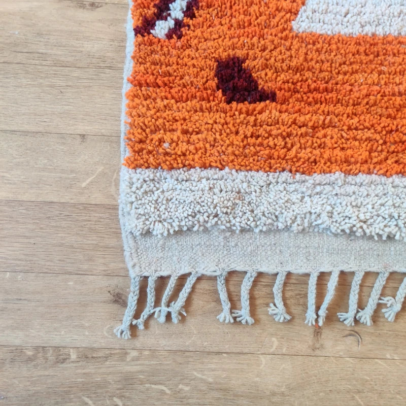 Tapis marocain orange boujad - MAZIR Décoration