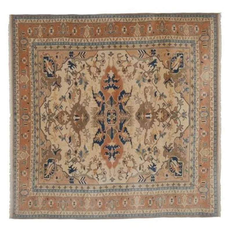 tapis d'orient carré