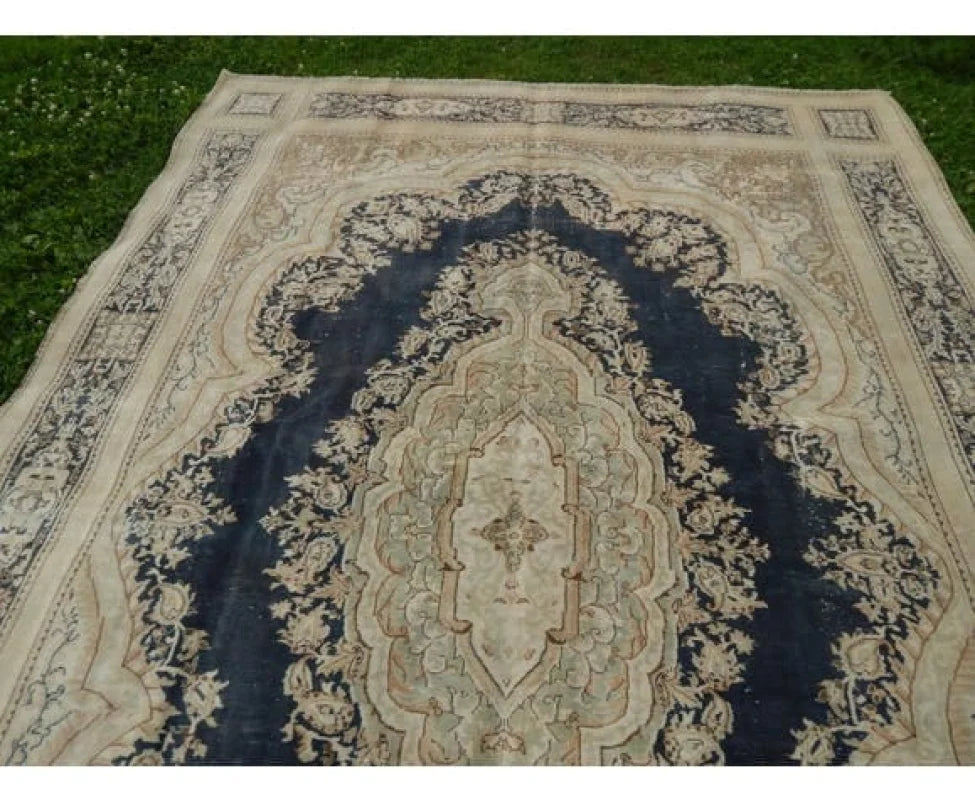 tapis persan bleu